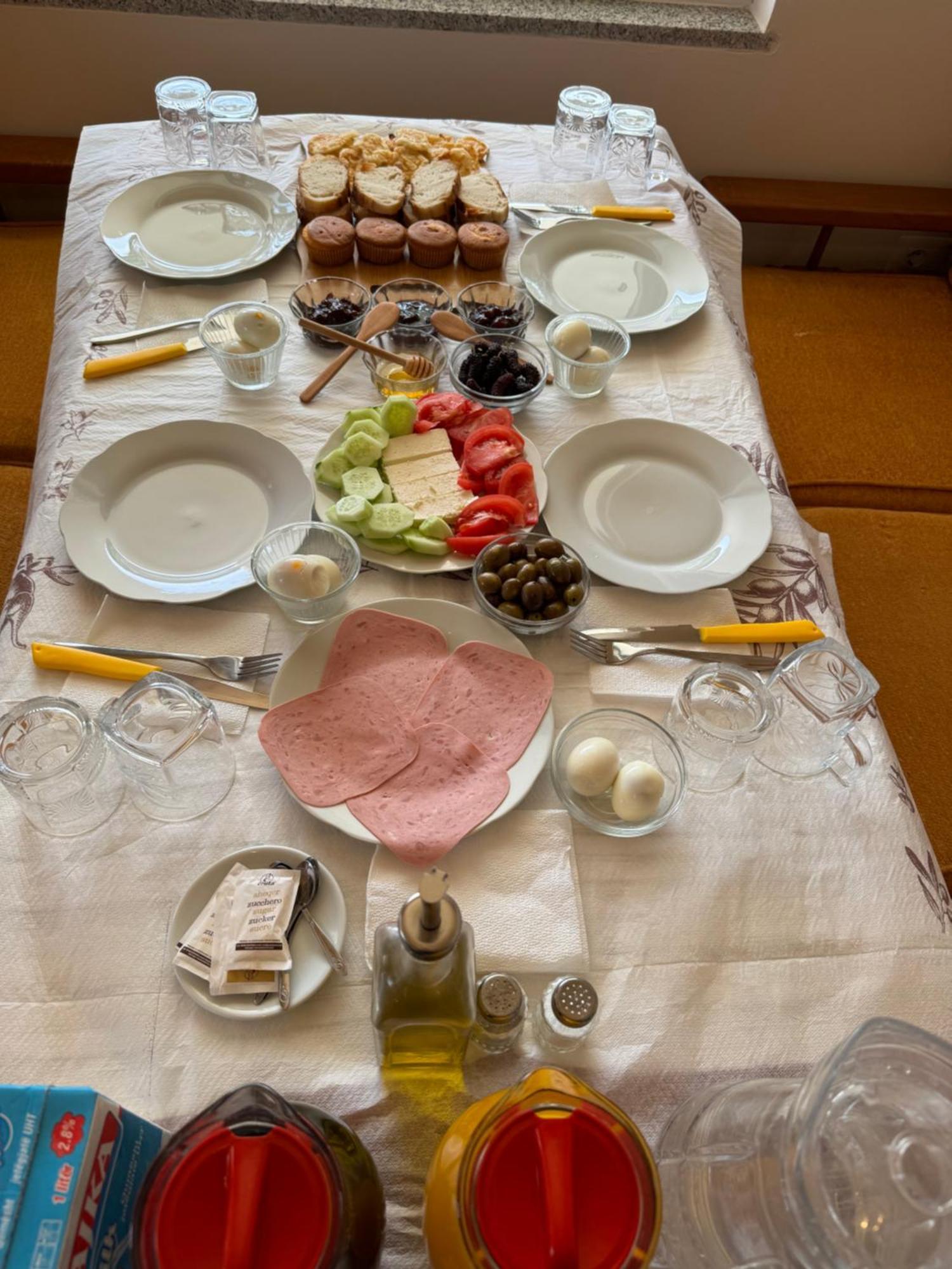 שקודר Qyteza Guest House & Camping מראה חיצוני תמונה
