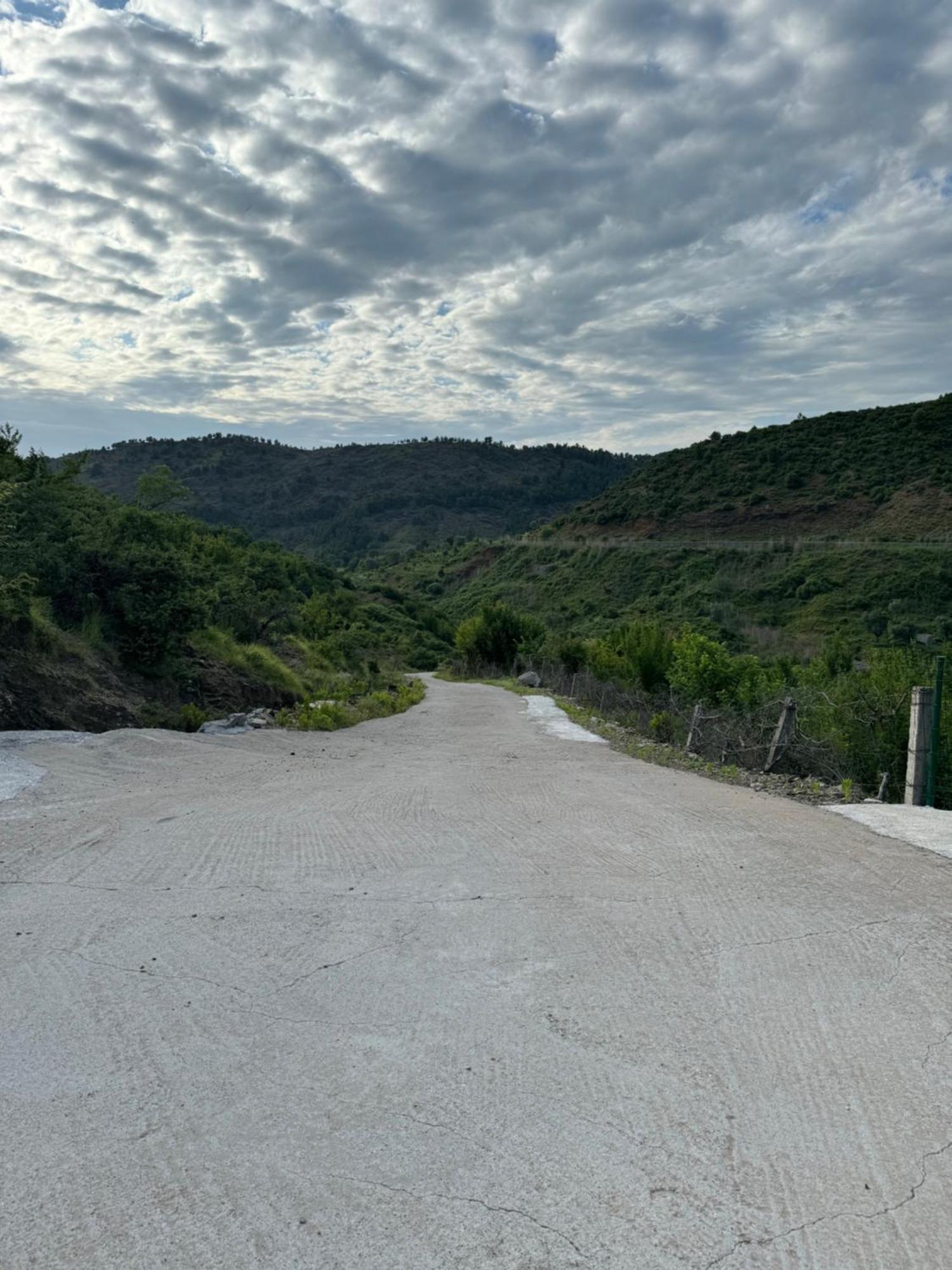 שקודר Qyteza Guest House & Camping מראה חיצוני תמונה