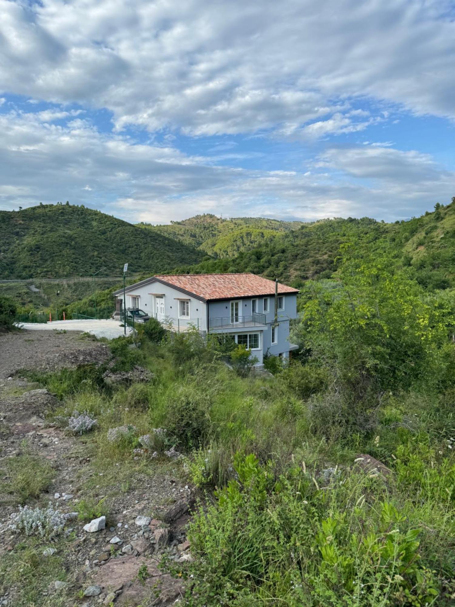 שקודר Qyteza Guest House & Camping מראה חיצוני תמונה