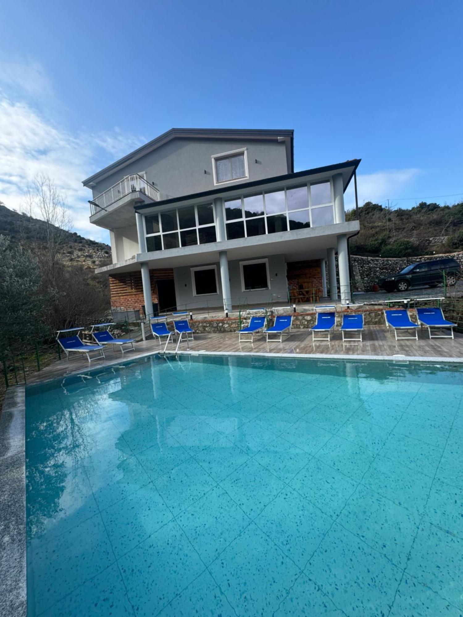שקודר Qyteza Guest House & Camping מראה חיצוני תמונה